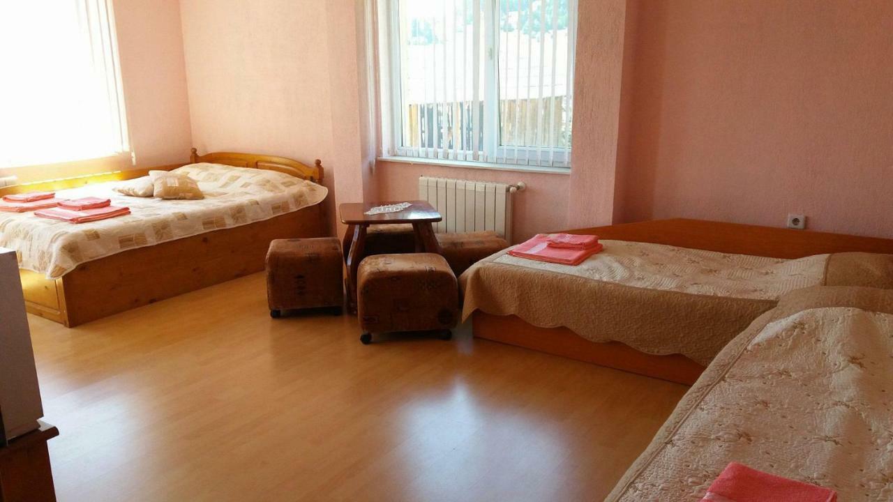 Къща За Гости Мелиса Borino Ngoại thất bức ảnh
